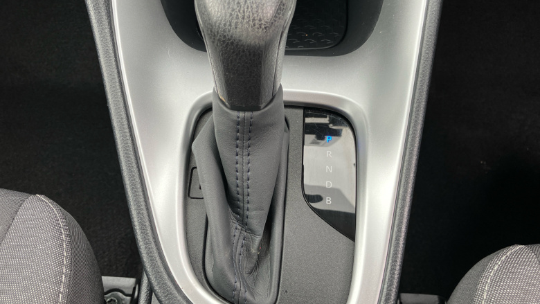 Toyota Yaris 1.5 Hybrid Icon 5dr CVT Hybrid Hatchback